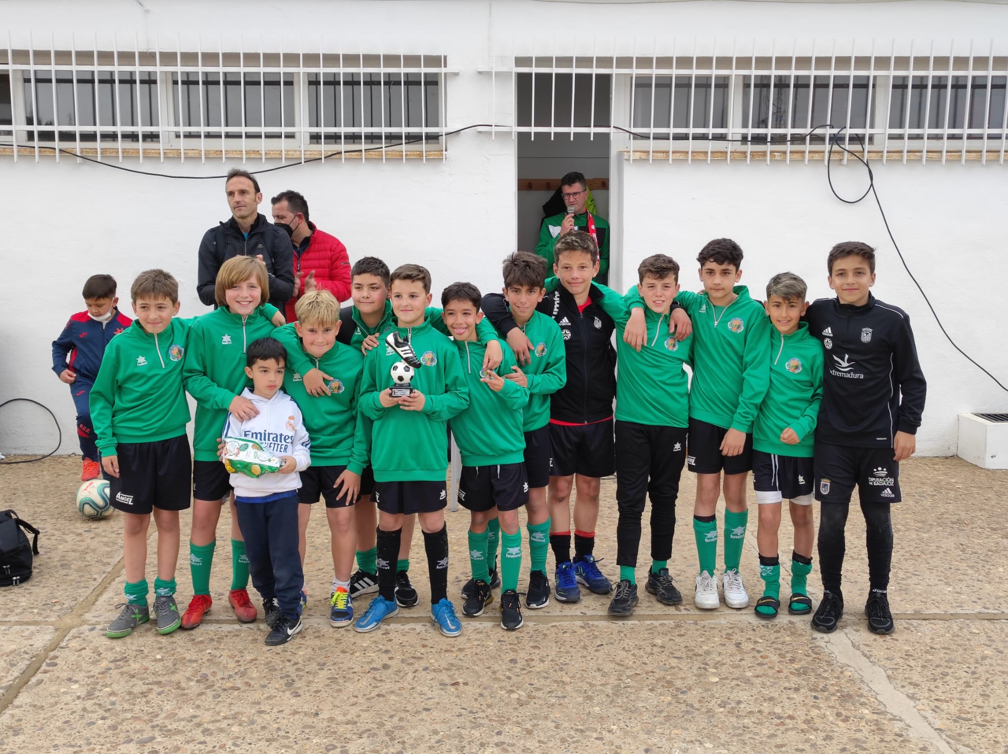 La Escuela Badajoz se lleva el VI Trofeo de Fútbol Base
