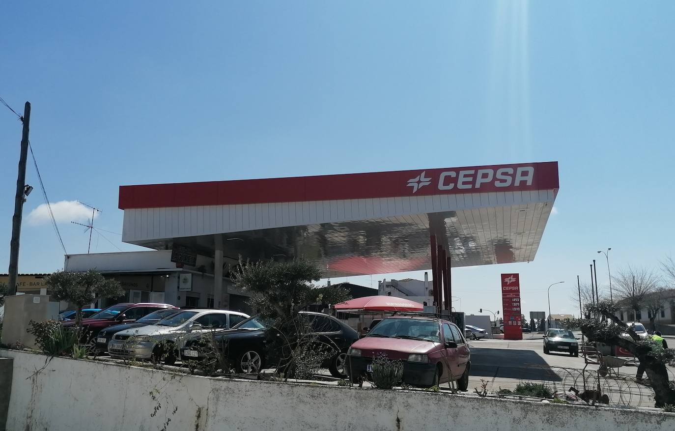 La gasolinera de La Glorieta está haciendo un descuento mayor en el litro de combustible