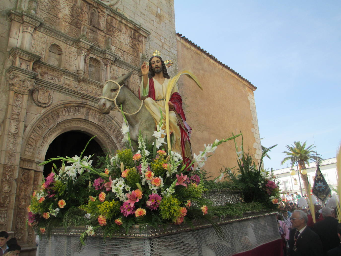 Con la procesión de la 'Burrita', comienzan en Los Santos los desfiles procesionales de Semana Santa