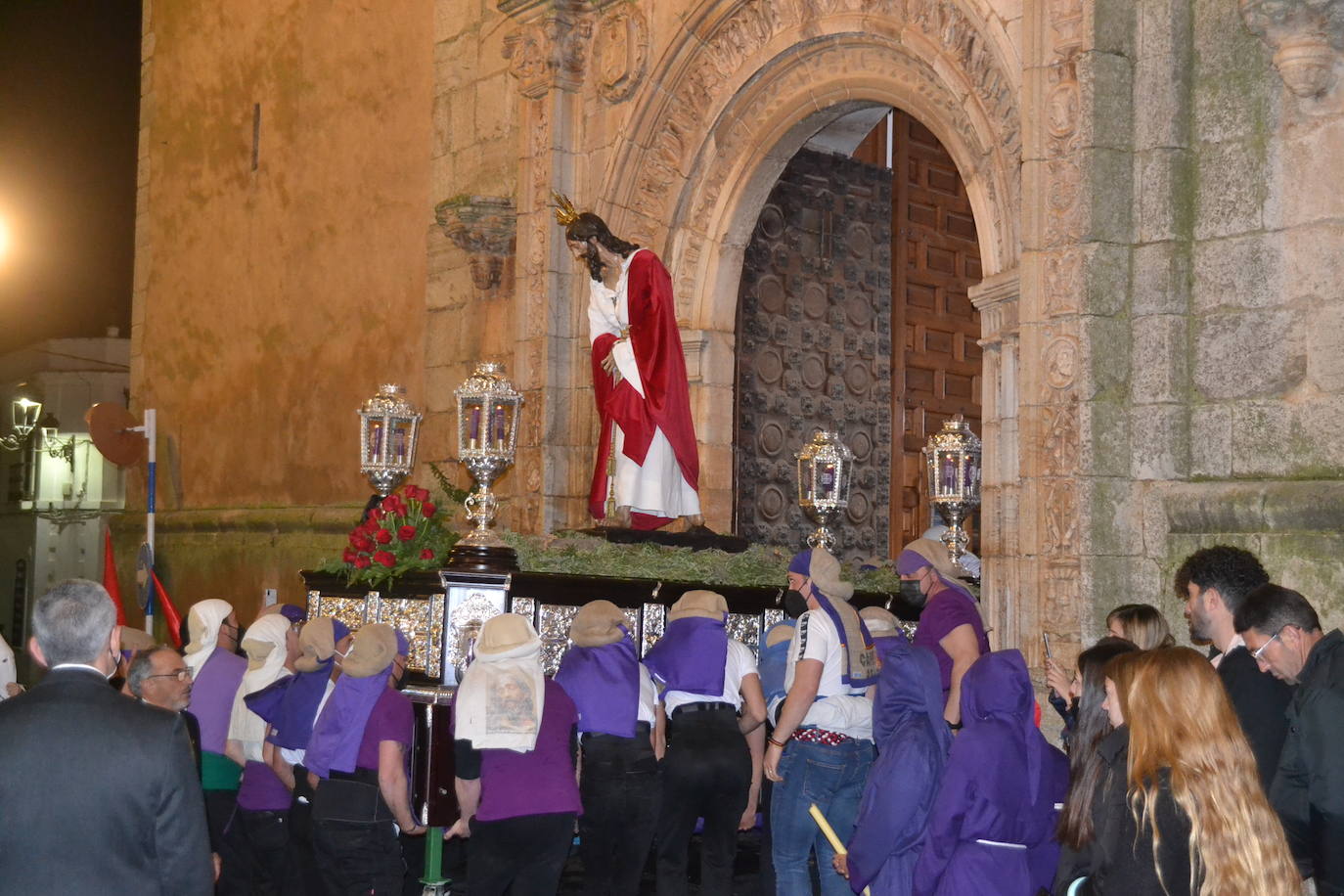 Cautivo y Esperanza, los silencios puros de una hermandad que conoce los secretos de Semana Santa