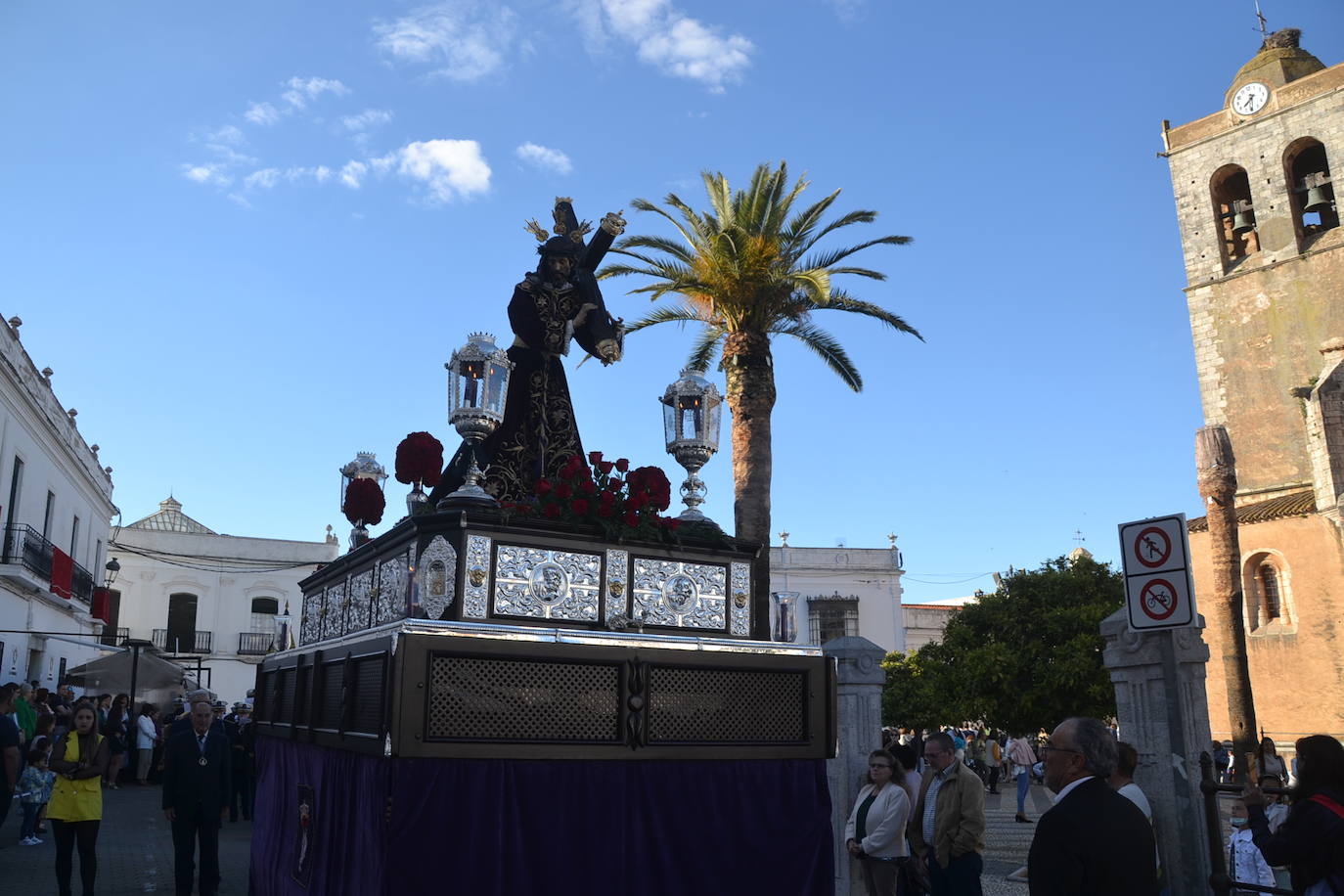Volvió el rito: Nazareno y Esperanza se encuentran en las calles de Los Santos de Maimona
