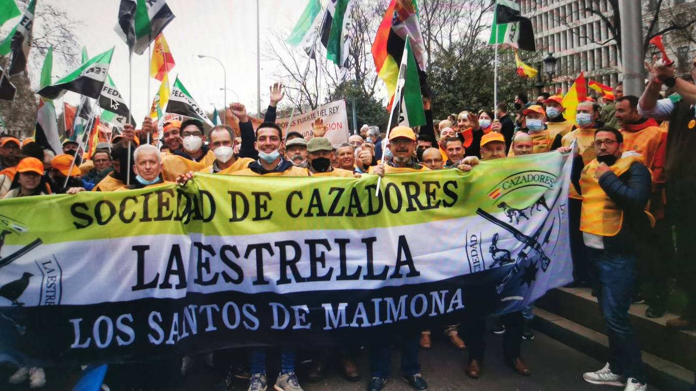 La Sociedad de Cazadores de Los Santos en la manifestación de Madrid 