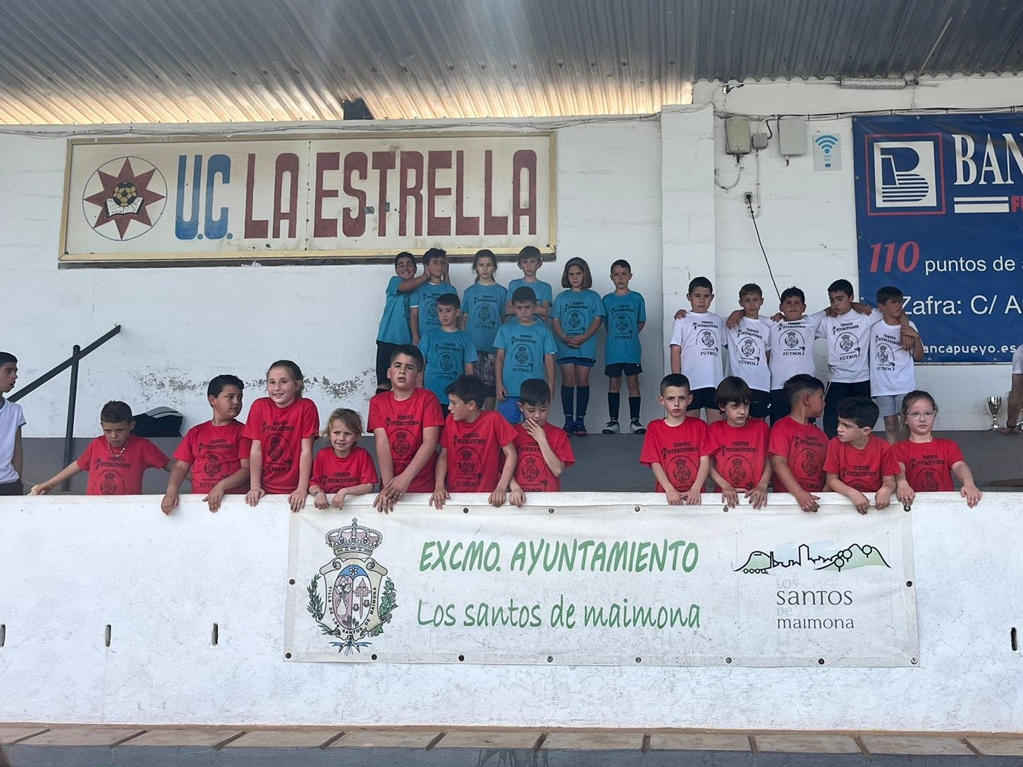 El intercentros lleno de color el Cipriano Tinoco