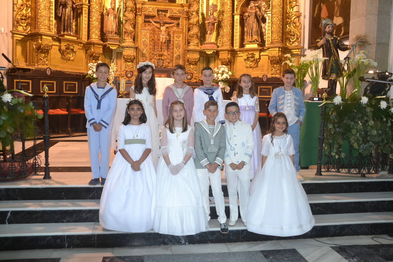 Emotiva ceremonia del grupo 2º de las Primeras Comuniones celebradas este domingo 8 de mayo