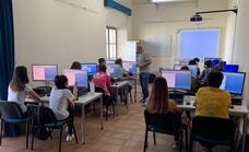 Se ha iniciado en Los Santos el proyecto 'Conectando Oficios' para jóvenes sin estudios ni empleo
