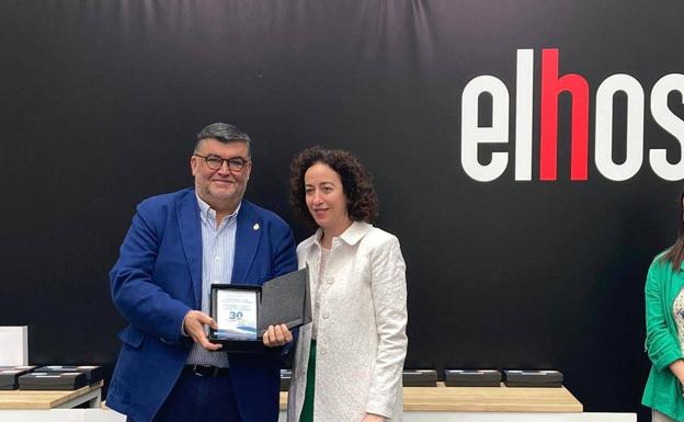 El Ayuntamiento de Los Santos es reconocido por Cocemfe Badajoz por su labor en la inserción laboral de personas con discapacidad