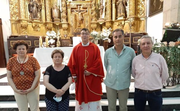 El Arzobispo Celso Morga ha nombrado a cuatro laicos ministros extraordinarios para la comunión
