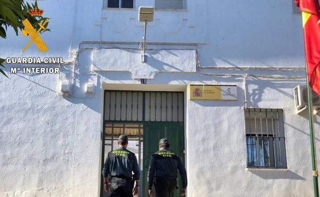 El autor del intento de robo en la farmacia de Los Santos tiene 35 años y es de Zalamea de la Serena