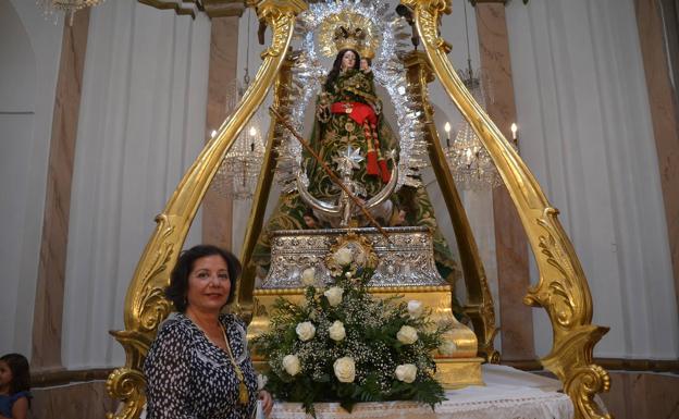 Las donaciones para la restauración del trono de la Virgen ya van por los 2.200 euros en cepillo y banco