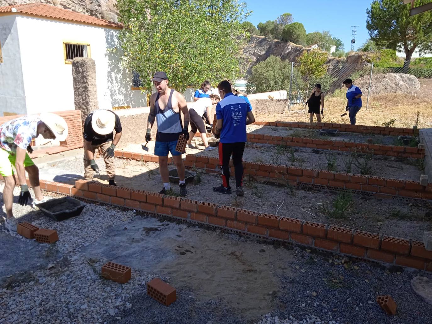 El alumnado del proyecto 'Conectando Oficios' conoce de primera mano el trabajo de los distintos servicios municipales