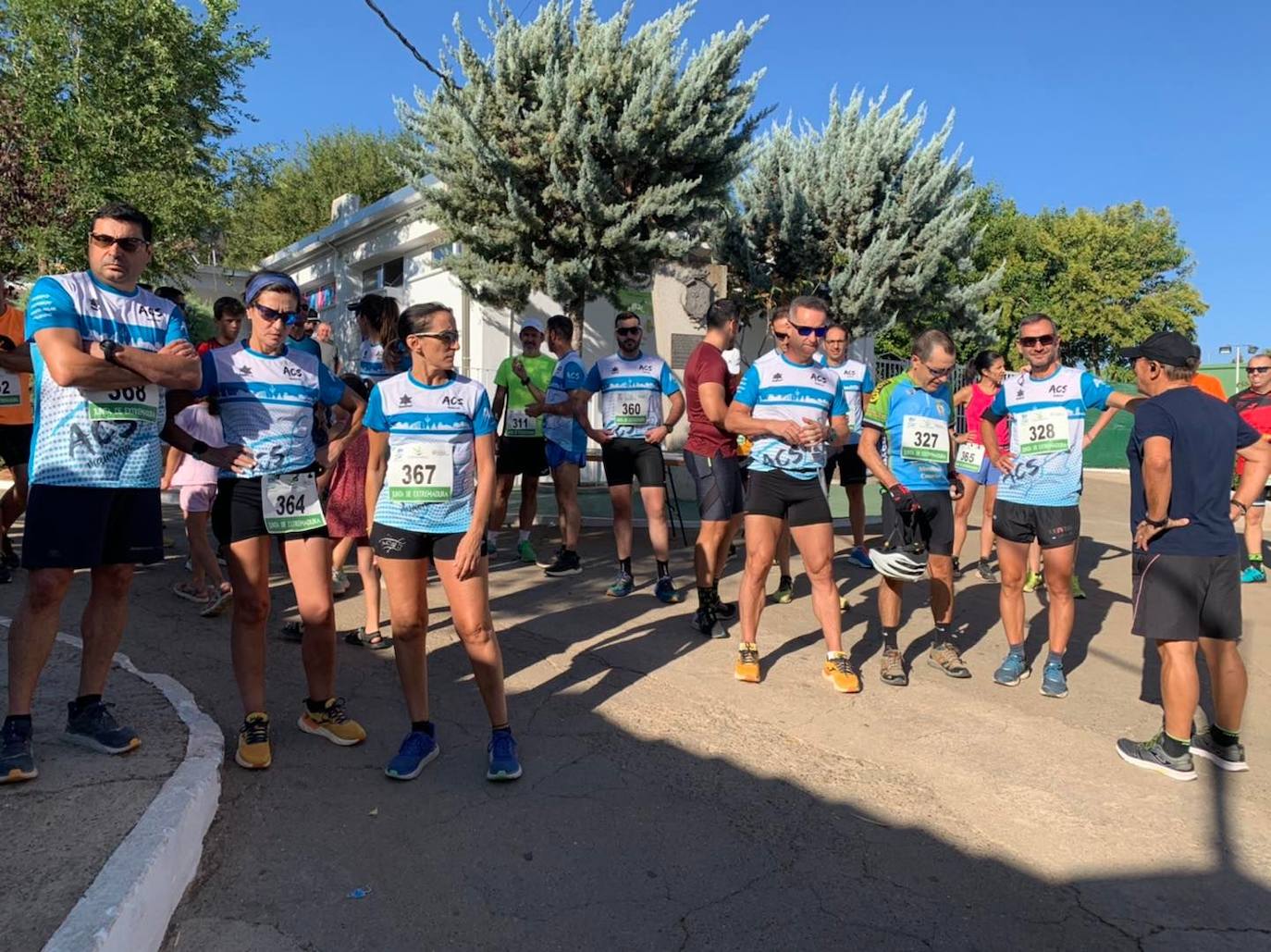 Más de 50 atletas han participado en el VIII Duatlón de la Vendimia