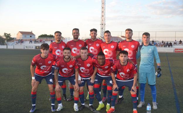 La Estrella hizo tablas con el Zafra en el segundo partido de la pretemporada jugado en casa