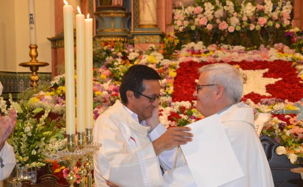 Cuatro sacerdotes atenderán Los Santos de Maimona mientras dure la recuperación de Don Leonardo