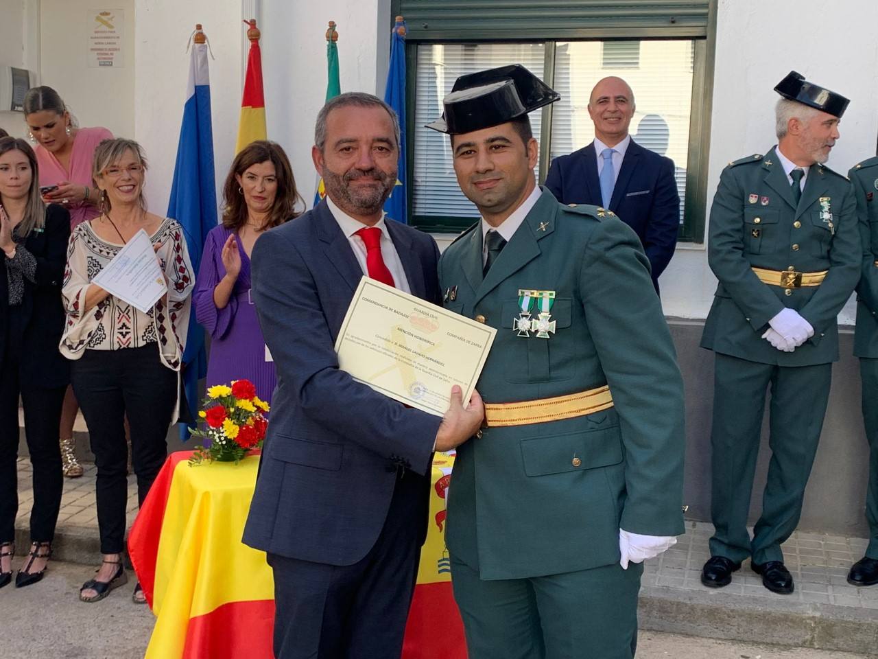 Manuel Lavado, distinguido por su labor de desinfección con ozono de vehículos de la Guardia Civil