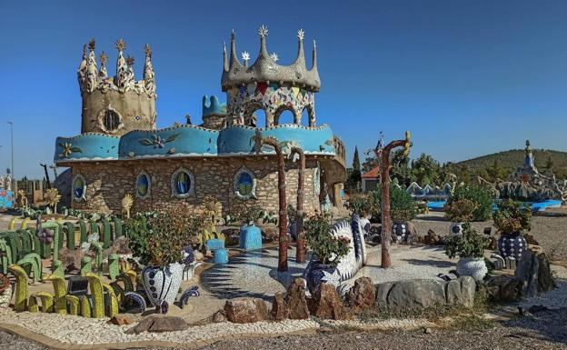Un grupo de personas sordas y sordociegas de Cáceres visita este sábado el Capricho de Cotrina