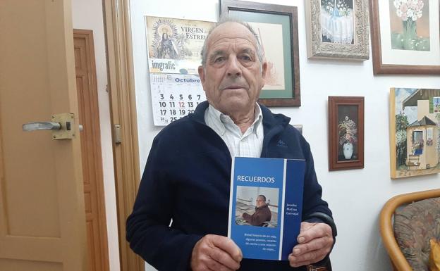 Jacobo Molina acaba de presentar su libro 'Recuerdos', una recopilación de bellas historias