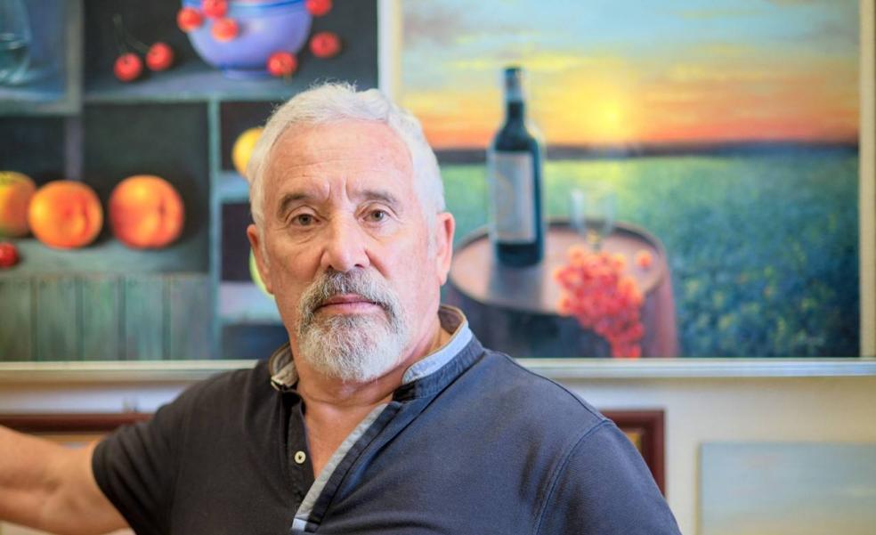 «Ahora, en mi jubilación, vivo tranquilo, me siento maduro en la pintura»