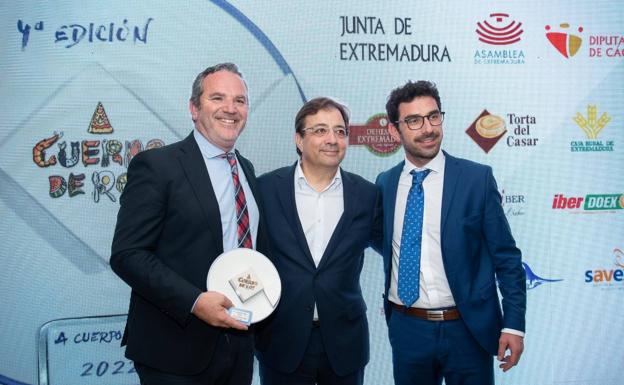 El Balneario El Raposo gana el premio a la Trayectoria del programa a Cuerpo de Rey de la cadena COPE