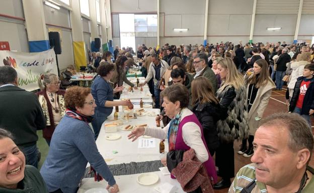 La 'tapa solidaria' celebrada por el ayuntamiento repartirá 4.200 euros entre tres asociaciones