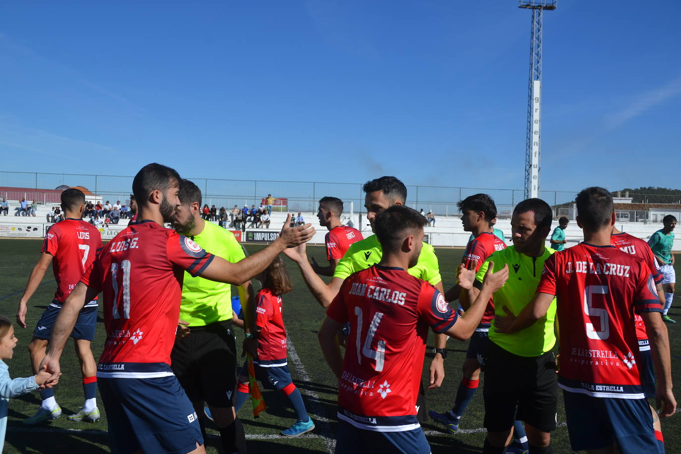 La Estrella jugará este sábado a las 13 horas el partido frente al líder del grupo, el Llerenense