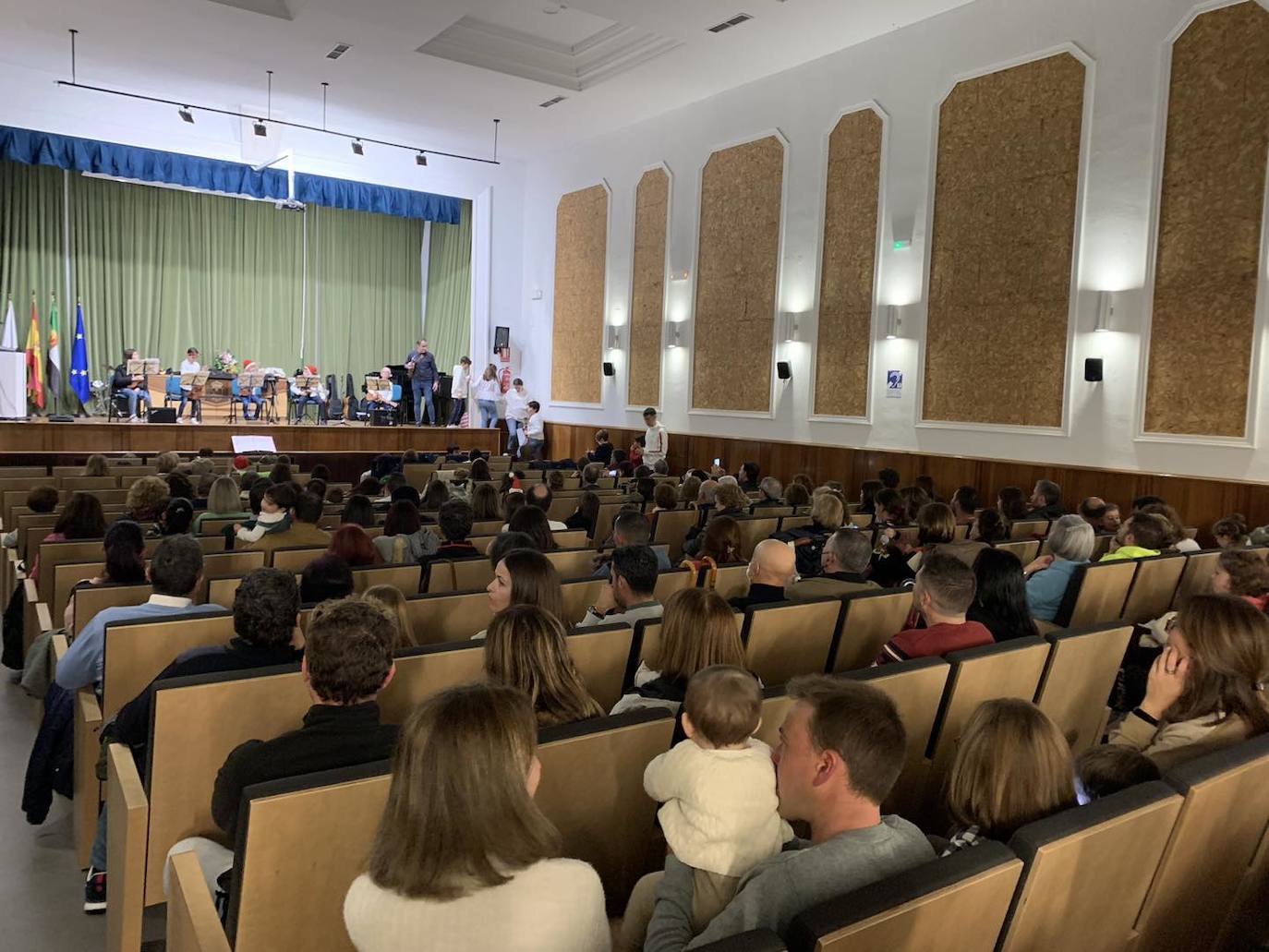La Escuela Municipal de Música ya ha celebrado su Concierto de Navidad
