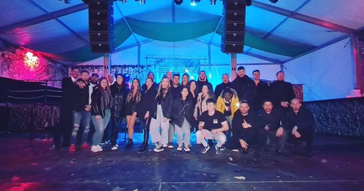 'Mucho Mas Company' celebrarán el Día de Reyes con la actuación de Brigada Bassolo