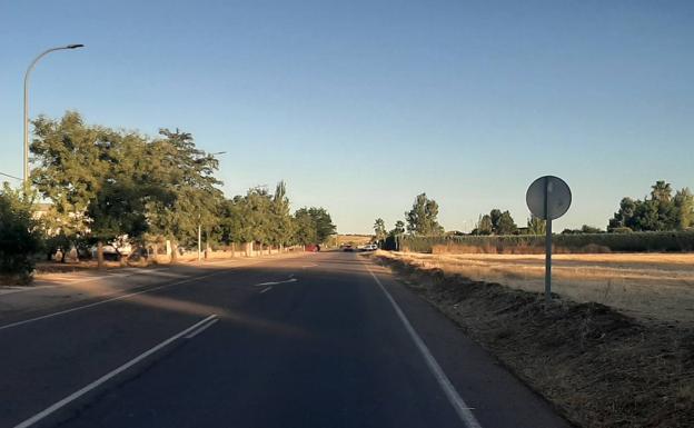 El carril peatonal/bici en la Cortapisa, adjudicado a una empresa de Puebla de S. Pérez por 216.000 euros