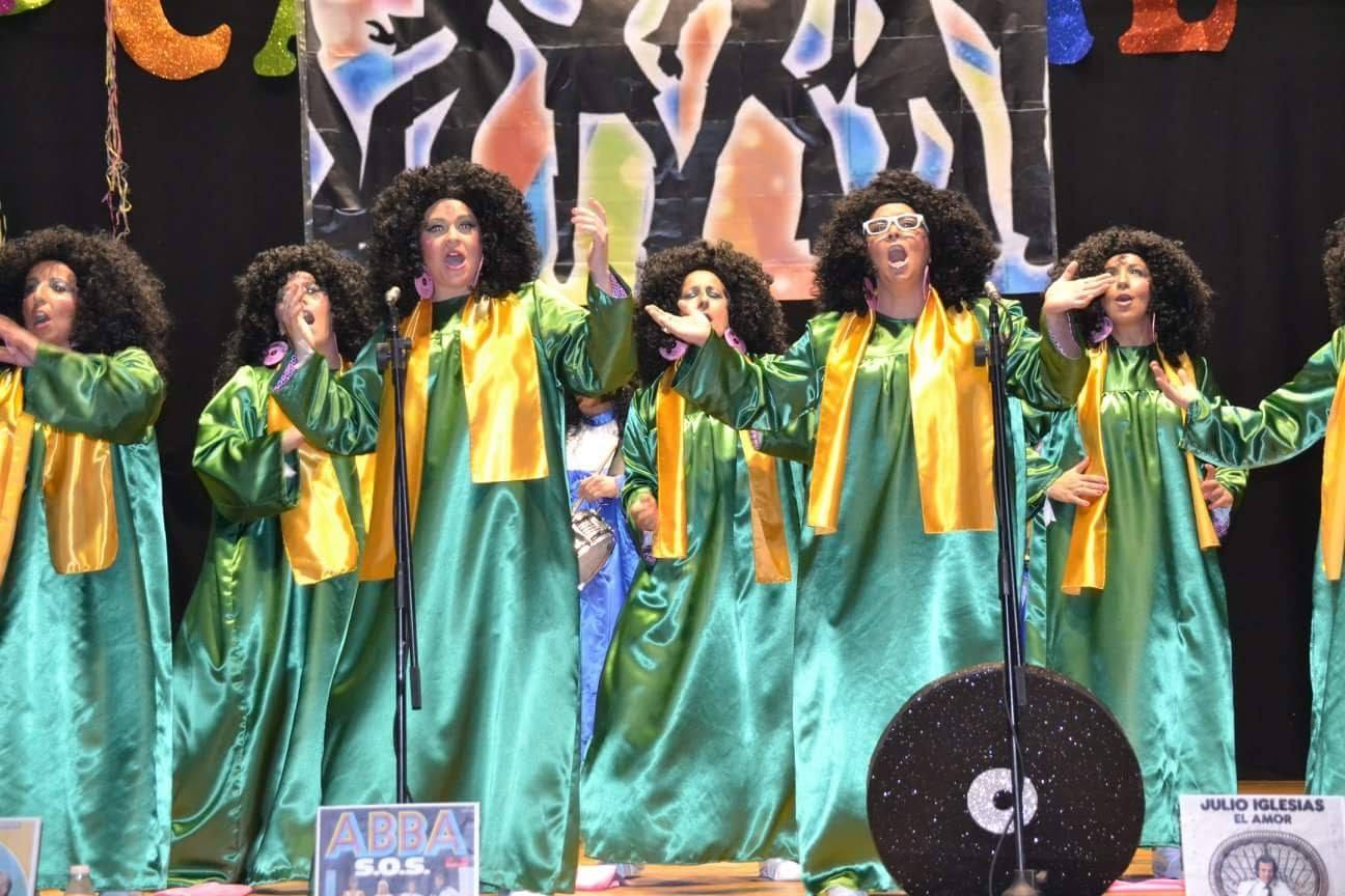 'En la Puerta del Cole' quiere hacer reír al público del Monumental este Carnaval