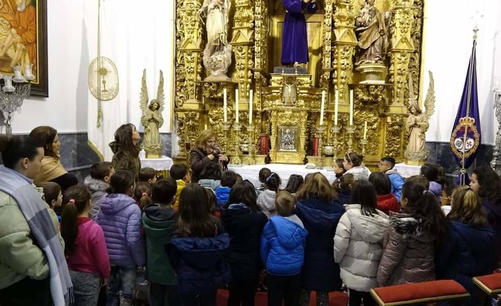 El Mauricio Tinoco continúa visitando lugares icónicos de Los Santos por la Semana de Extremadura