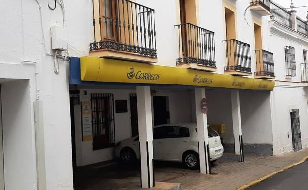 El reparto de correos por parte de los nuevos carteros es, según algunos vecinos, 'un caos'