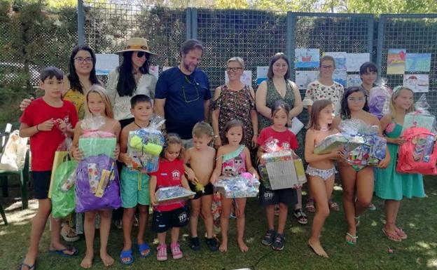 Más de un centenar de niños participaron en la VII edición del concurso 'Arte en el Agua'