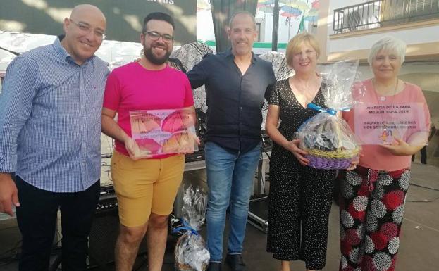 La coca de carrillera con mermelada de cebolla y reducción de Pedro Ximénex', del Bar la Piscina, Mejor Tapa 2019