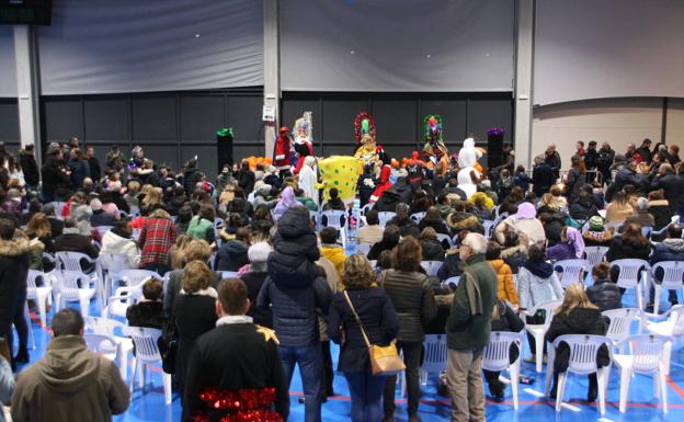 Magia y emoción en la Cabalgata de Reyes de Malpartida de Cáceres