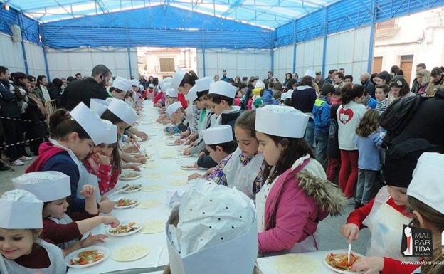 El plazo de inscripción para participar en el concurso 'Peque Chef de la Patatera' termina el próximo viernes