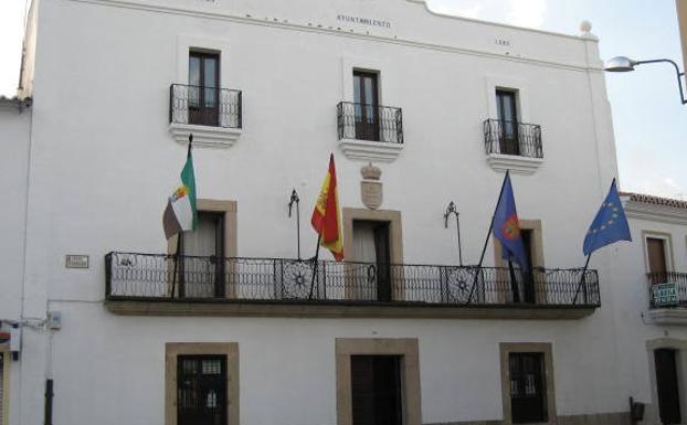 El Ayuntamiento pide información a la Junta sobre la necesidad y efectividad de los tratamientos de desinfección