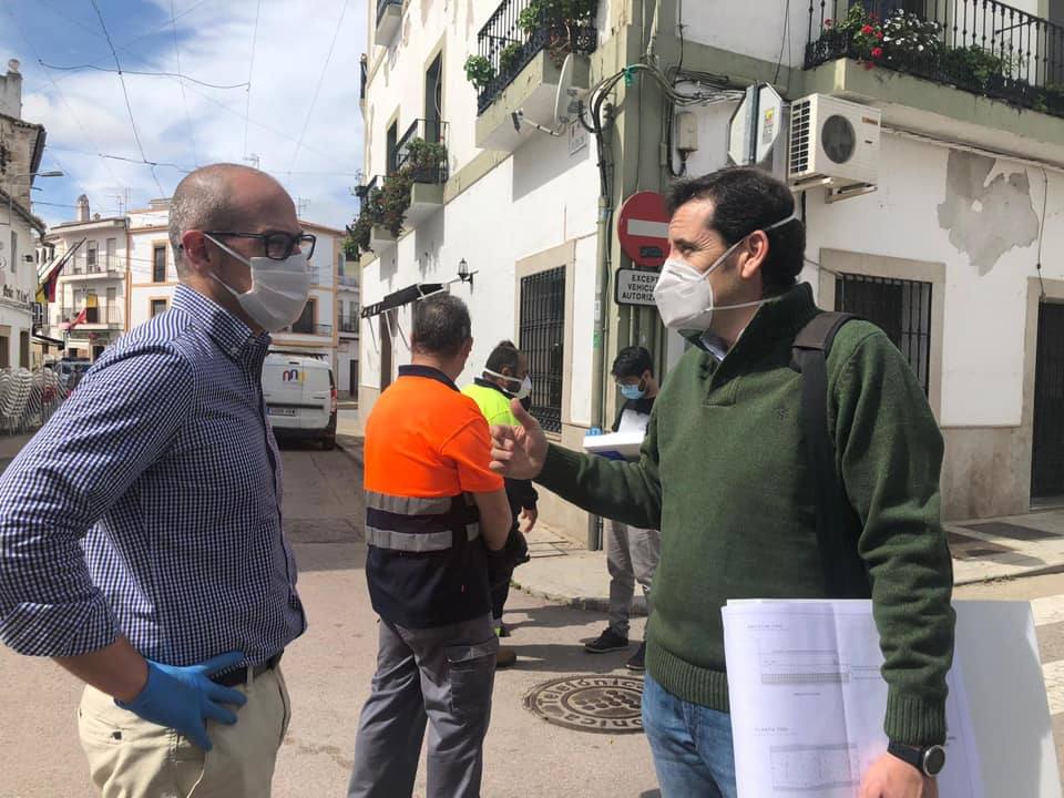 Las previsiones apuntan que el lunes se abrirán al tráfico las calles cerradas por la obra de la calle Pintores