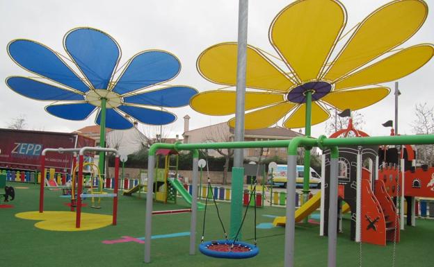 El Ayuntamiento organiza un sistema de desinfección diaria para la apertura de los parques infantiles