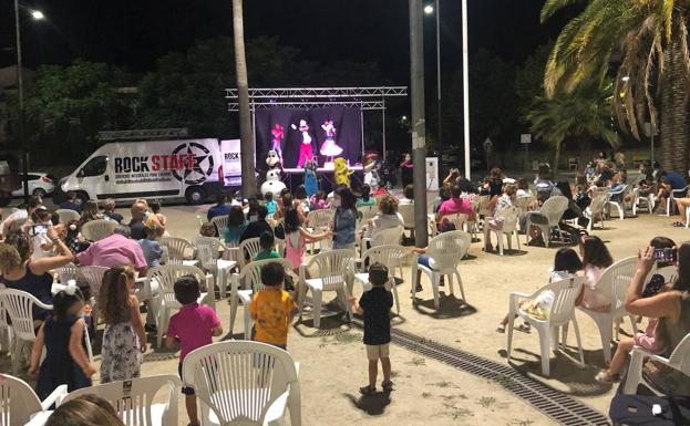 Comportamiento ejemplar de los más pequeños durante la Noche del Niño