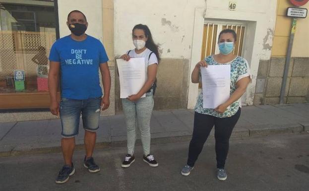 Los padres de los niños de primaria del Colegio Los Arcos luchan por una vuelta al cole segura