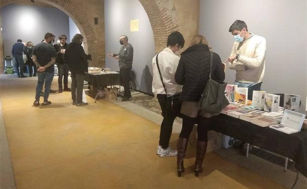 El Museo Vostell acoge la primera sesión de la feria ambulante del libro 'De Cordel'