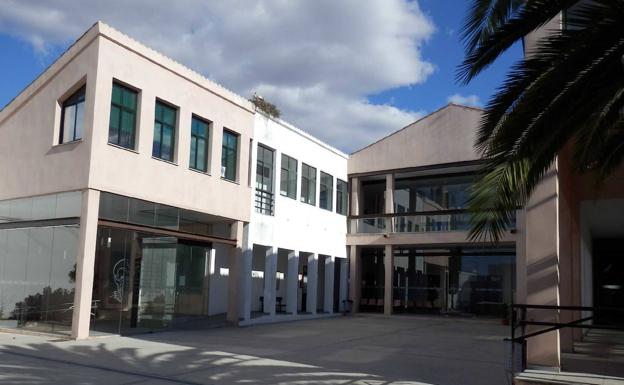 Finaliza el plazo de preinscripción para el Aula Adscrita de Malpartida de Cáceres de la EOI
