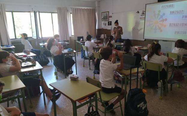 El Centro de interpretación Barruecos Monumento Natural participa en la campaña escolar de Prevención de Incendios Forestales del colegio Santa Cecilia, de Cáceres