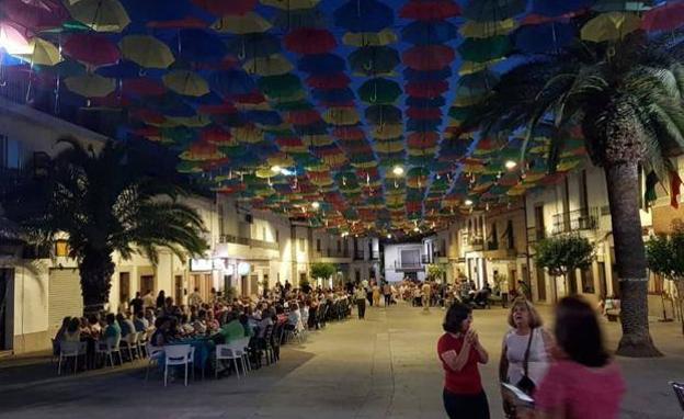 Mañana sábado, Malpartida de Cáceres celebra la VI edición de la Cena de Colores