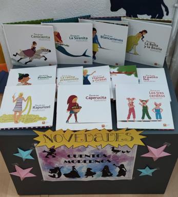 Un nuevo rincón de lectura en la biblioteca para los pequeños lectores de Malpartida de Cáceres