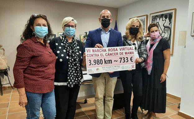 Se recaudan 733 euros con la VII Marcha Rosa de Malpartida de Cáceres
