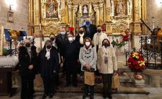 El coro del Cordón de San Isidro amenizó el V Pórtico de Navidad
