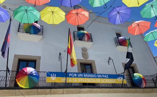 Malpartida de Cáceres conmemora el Día Internacional del Orgullo LGTBI