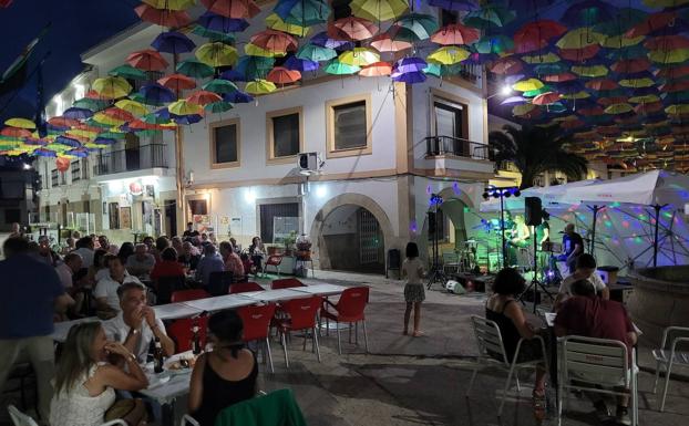 Éxito de asistencia en la séptima edición de la Cena de Colores