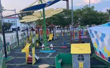 El Ayuntamiento sustituye el césped del Parque Infantil de la Nora