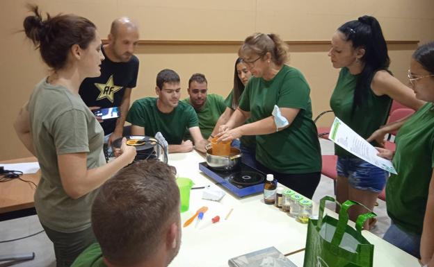 El Centro de Interpretación imparte un taller sobre cosmética natural